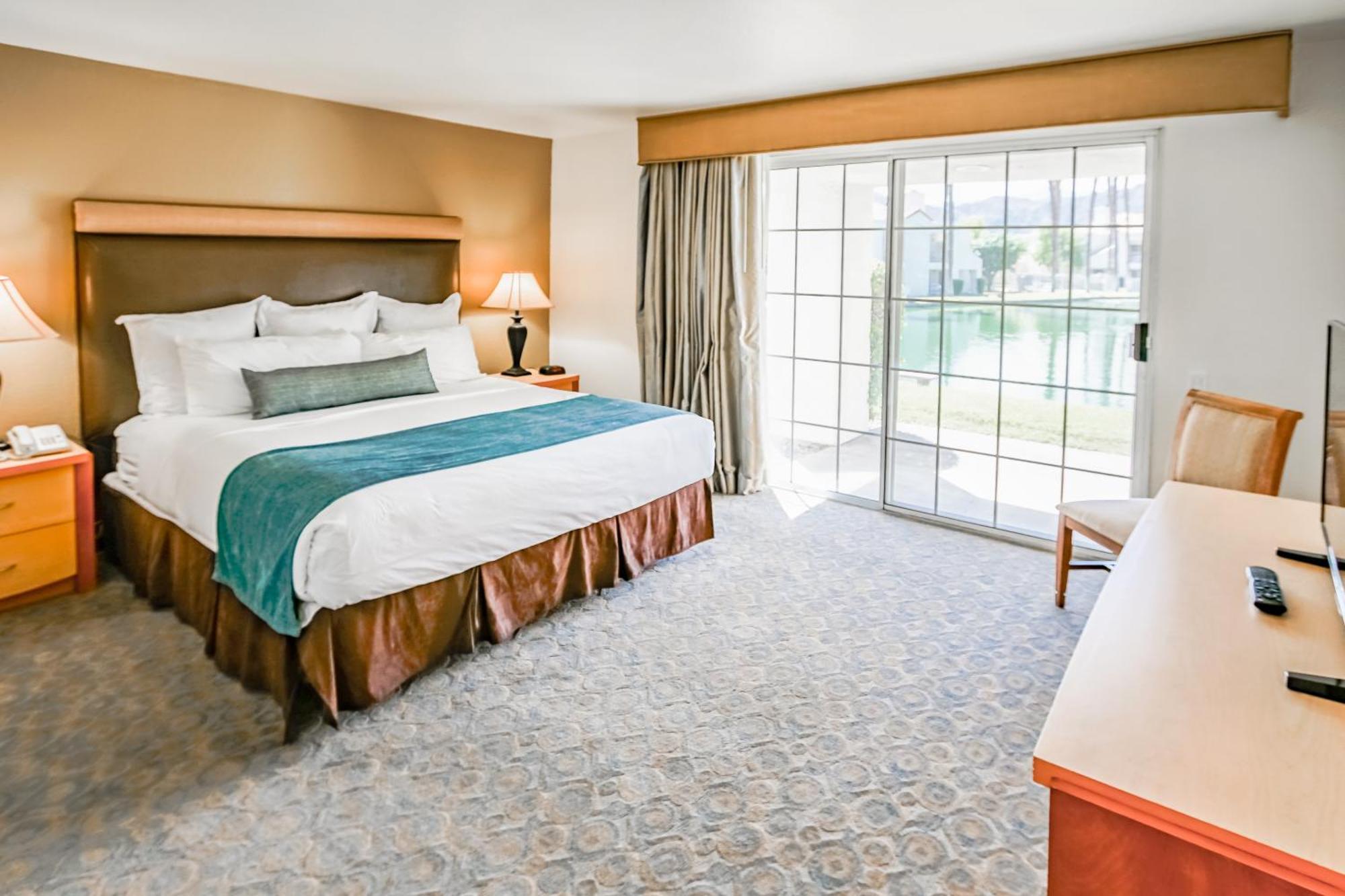 Desert Breezes Resort Palm Desert Bagian luar foto