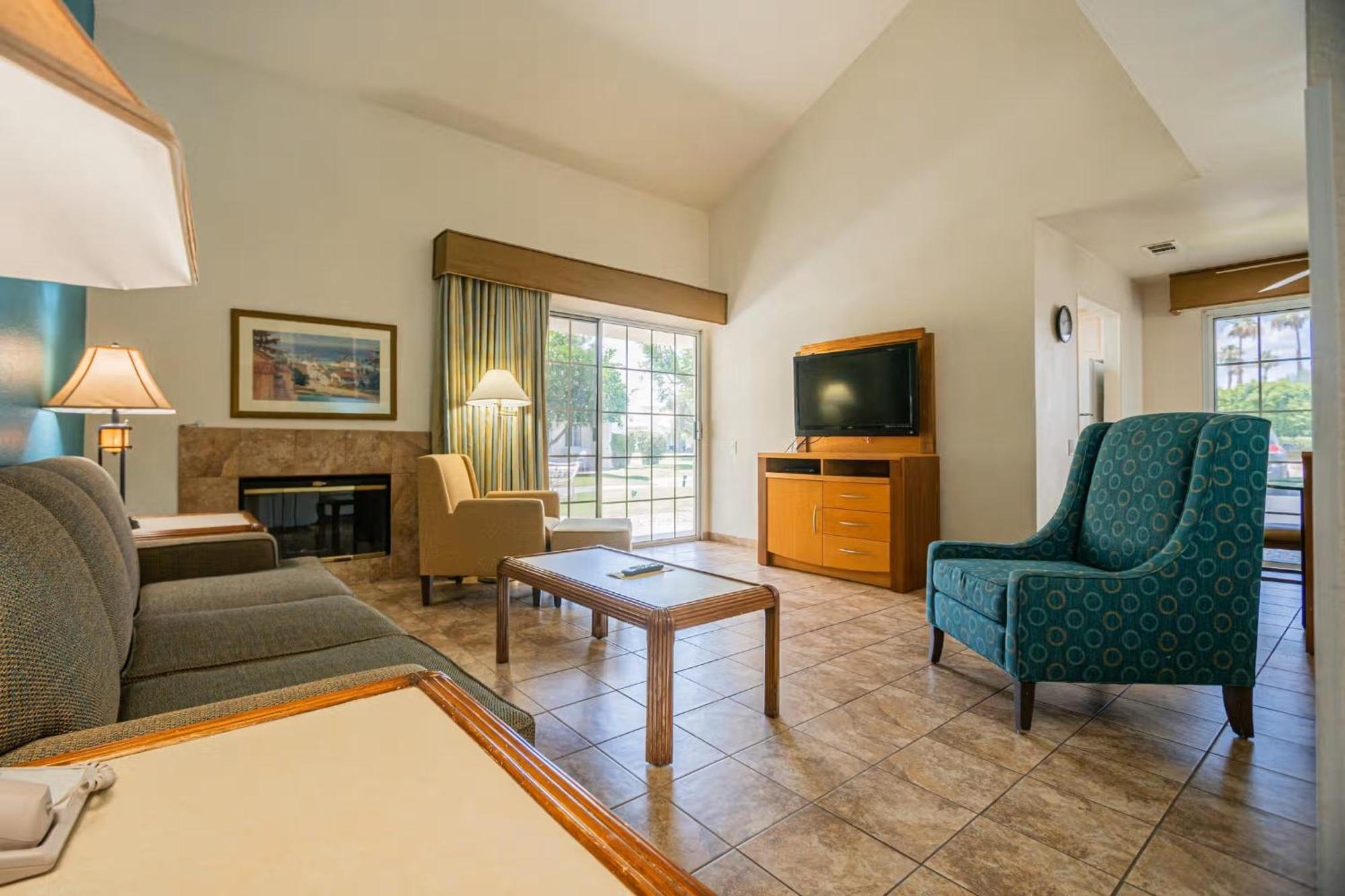 Desert Breezes Resort Palm Desert Bagian luar foto