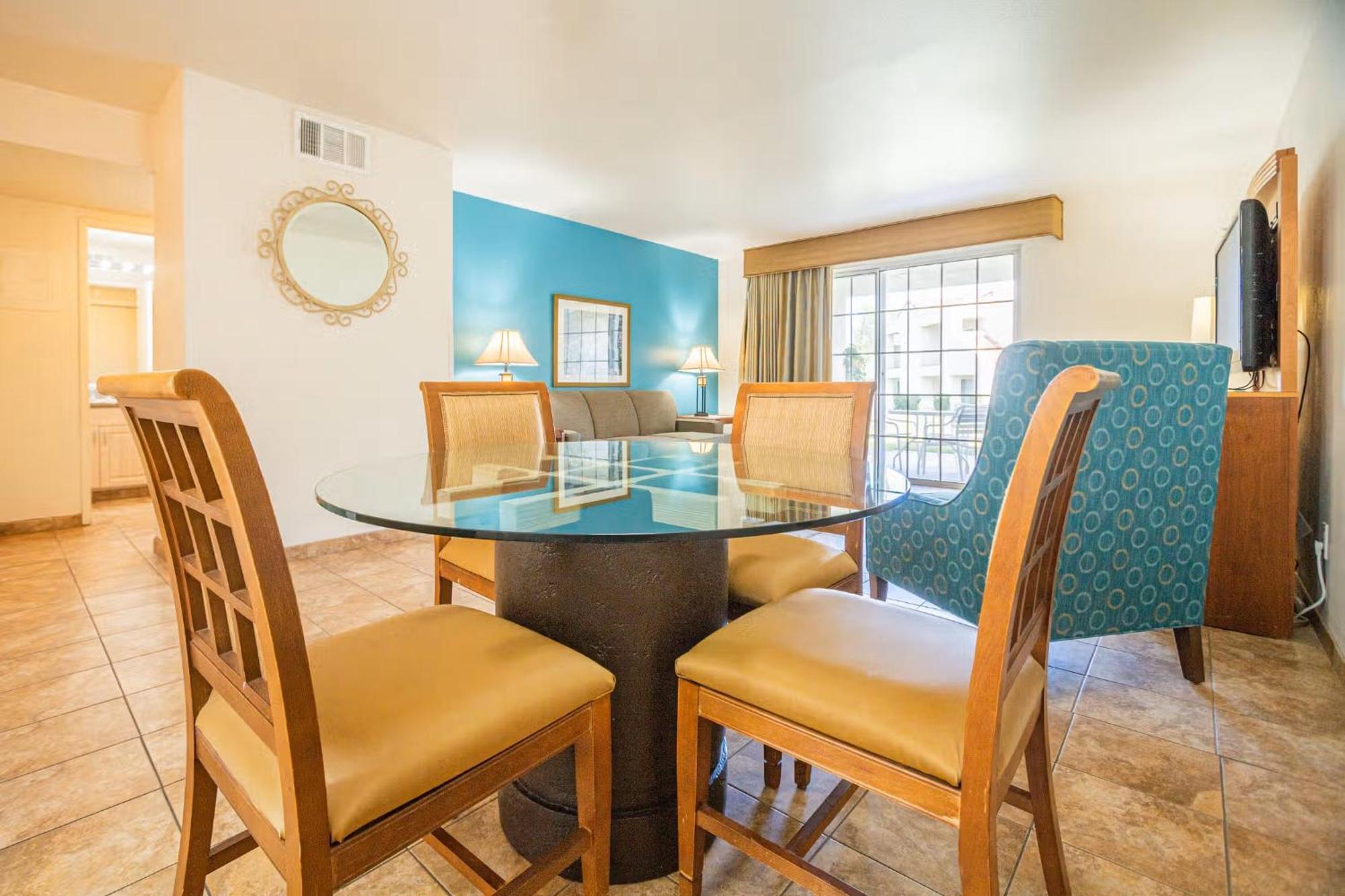 Desert Breezes Resort Palm Desert Bagian luar foto